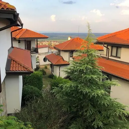 1 Bedroom In Bay View Apartment *